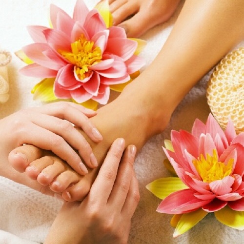 GOBAHLI NAILS - TWIN OAKS VALLEY RD. - pedicure
